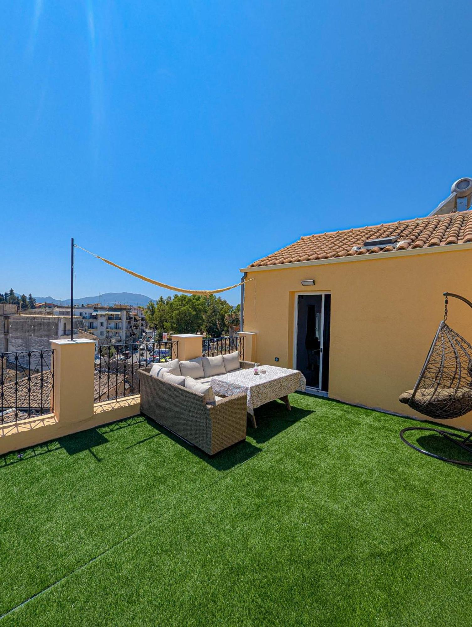 Ionian Pearl Apartments And Suites Corfu  Экстерьер фото