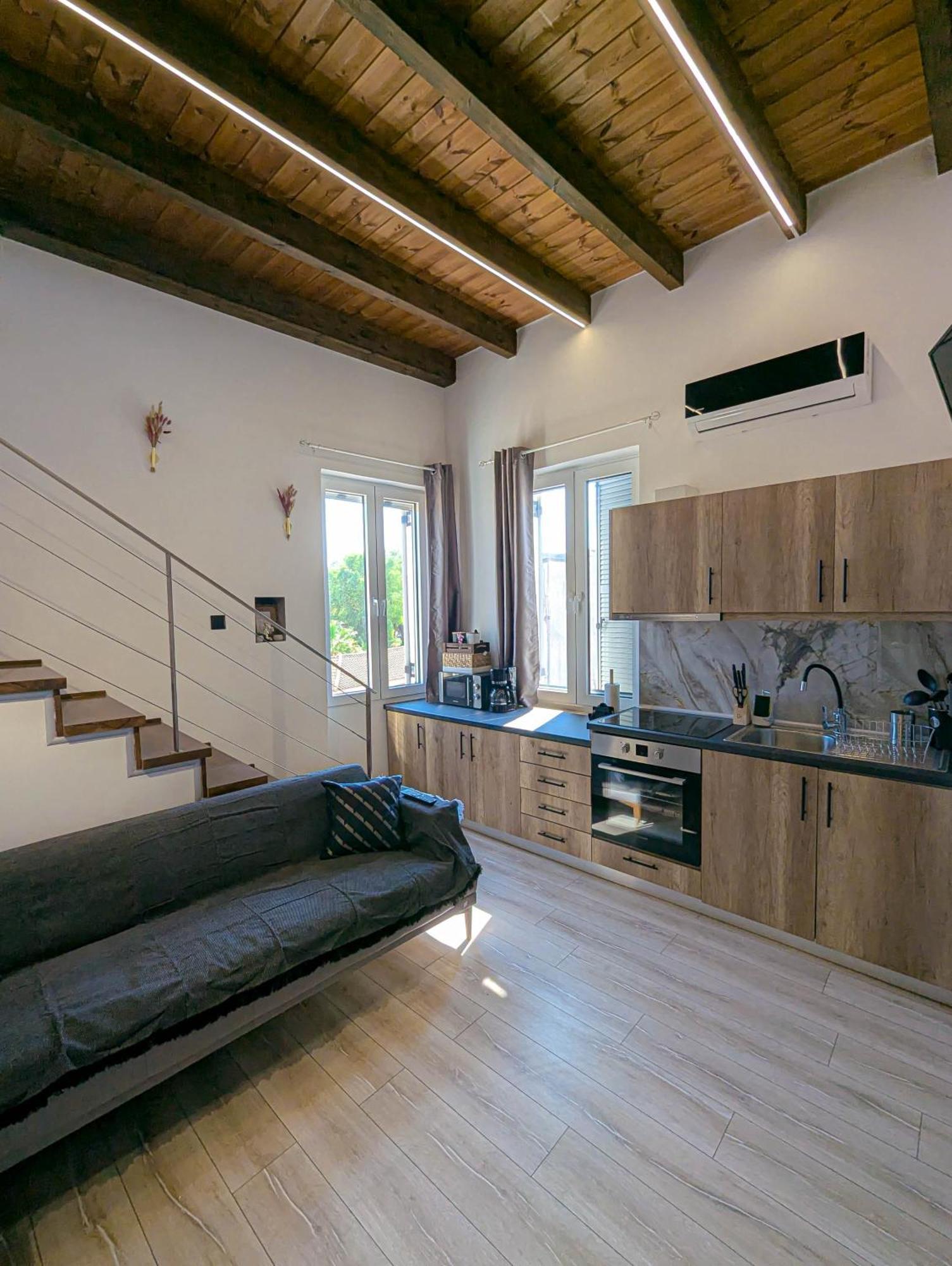 Ionian Pearl Apartments And Suites Corfu  Экстерьер фото